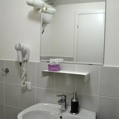 Pensión Arthouse Termini 4*